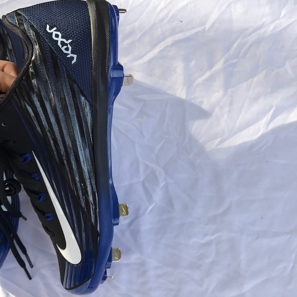 *BRAND NEW* w/o tags! Nike Metal Cleats - Picture 2 of 4